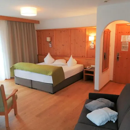 Hotel Enzian 4*