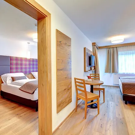 Enzian Hotel