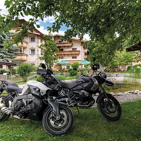 Enzian Отель 4*