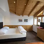 Enzian Otel 4*